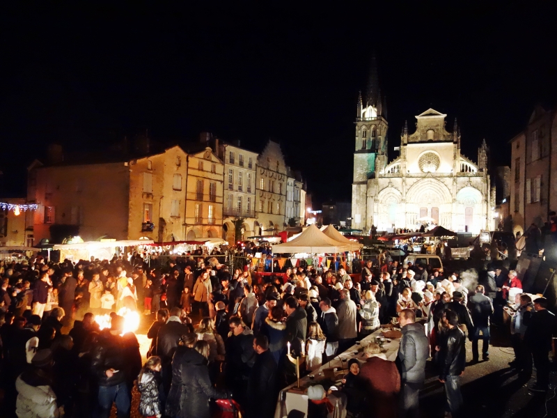 Bazas-Marche-de-Noel