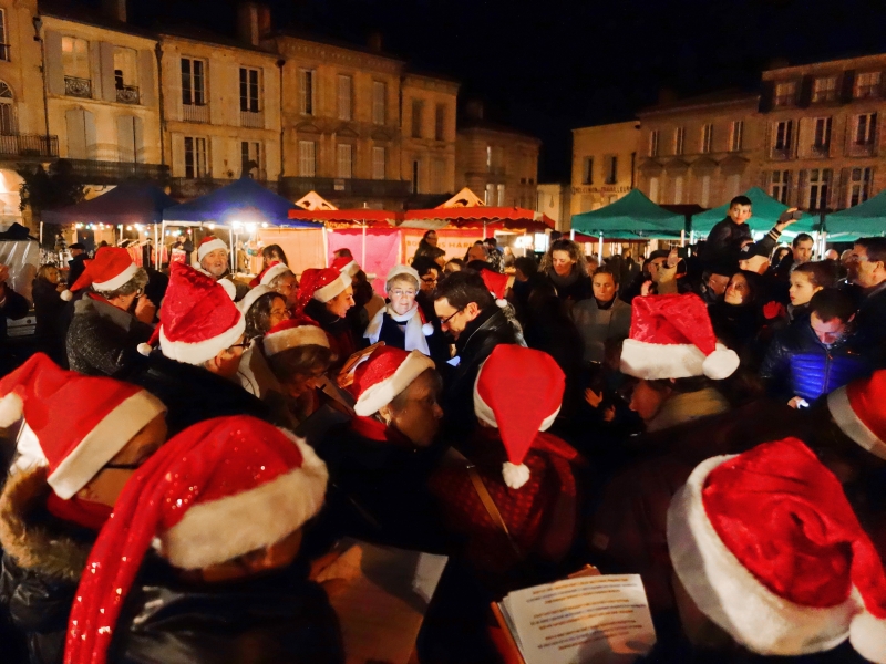 Bazas-Marche-de-Noel